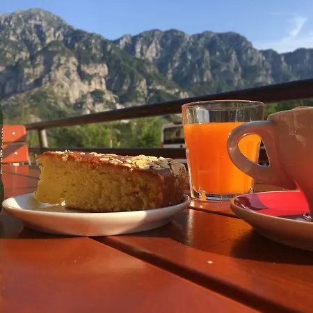 Alle Alpi Szálloda *